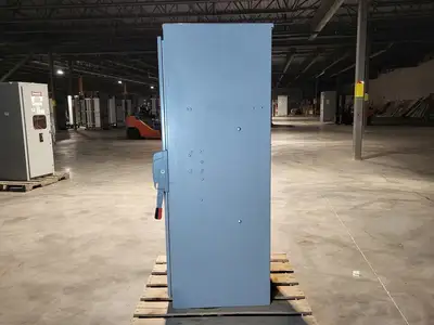 USED SQUARE D HVMB305200