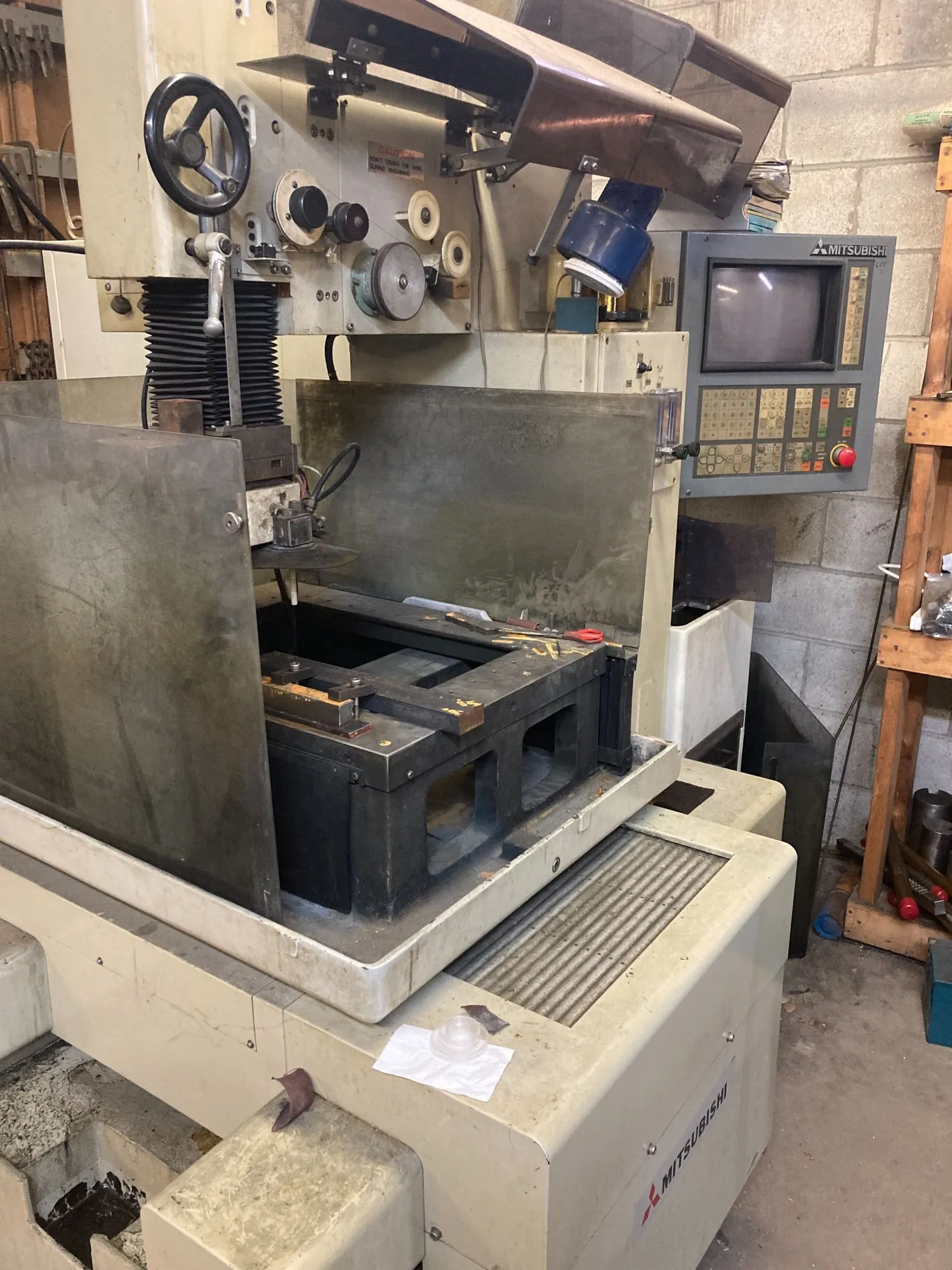 USED 1991 MITSUBISHI EDM DWC-110C2