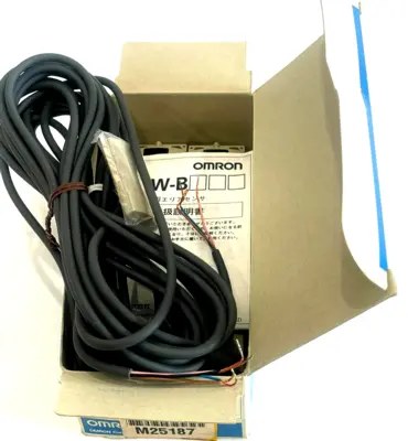 NEW OMRON F3W-B052 PHOTOELECTRIC SWITCH SET F3WB052
