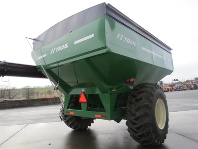 Used 2024 E-Z TRAIL 870 Grain Carts Pennsylvania US | Zimmerman Farm Service #1541607