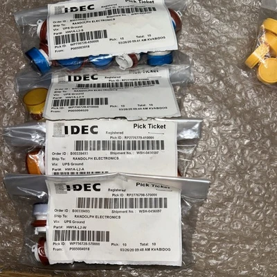 Large Lot of New various IDEC   Buttons & Caps See Photos + Warranty