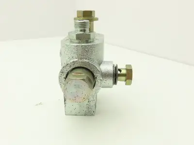 Linde 0009443041 Electric Forklift Flow Control Valve Removed From E20C