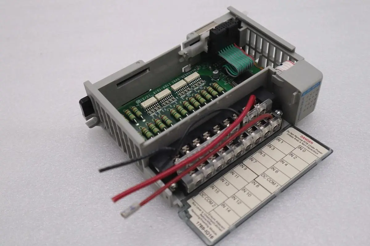 ALLEN-BRADLEY 1769-IQ16 SERIES A 16 PT. INPUT MODULE STOCK #K-1563C