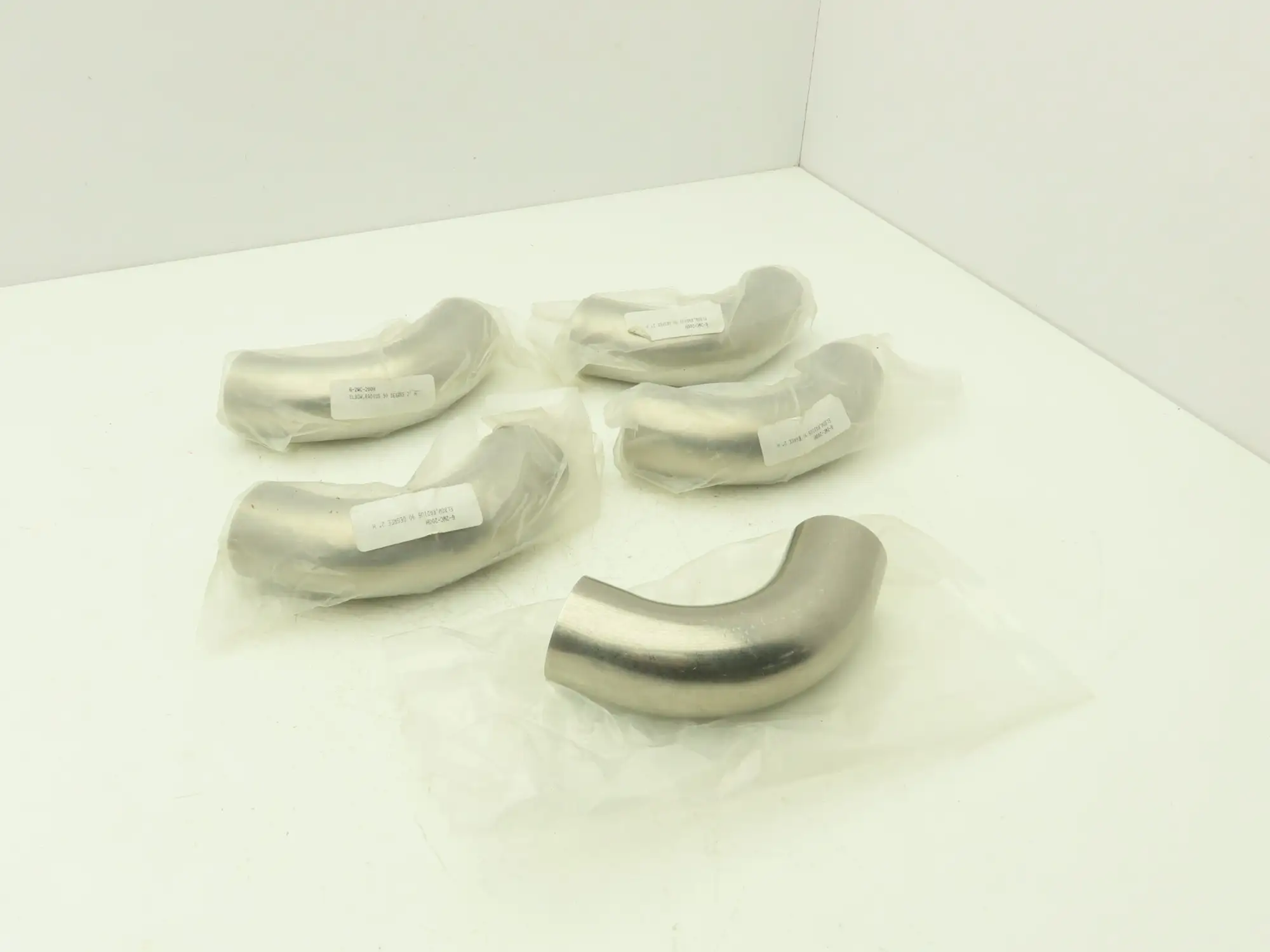 G2WC200H 2" OD Butt Weld Vacuum Tube 90° Radius Elbow SS A= 4.06" B= 3" Lot of 5