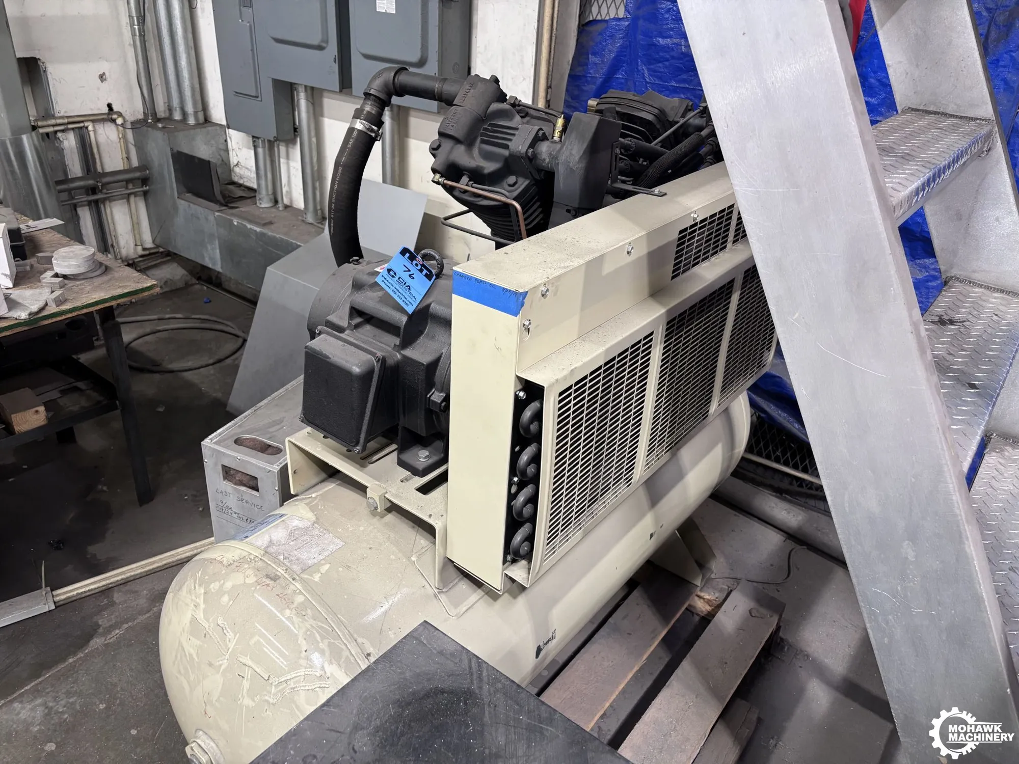 15 HP INGERSOLL RAND “7100E15-P” TWO-STAGE RECIPROCATING HORIZONTAL AIR COMPRESSOR