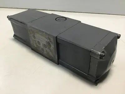 USED REXROTH 4WE10E21AG24N9K4RM