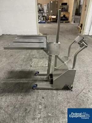 USED LOCK EHS Lift, Model CST110