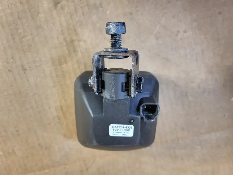 Used CATERPILLAR 234-4328 Lighting British Columbia CA | Lenmark #328033