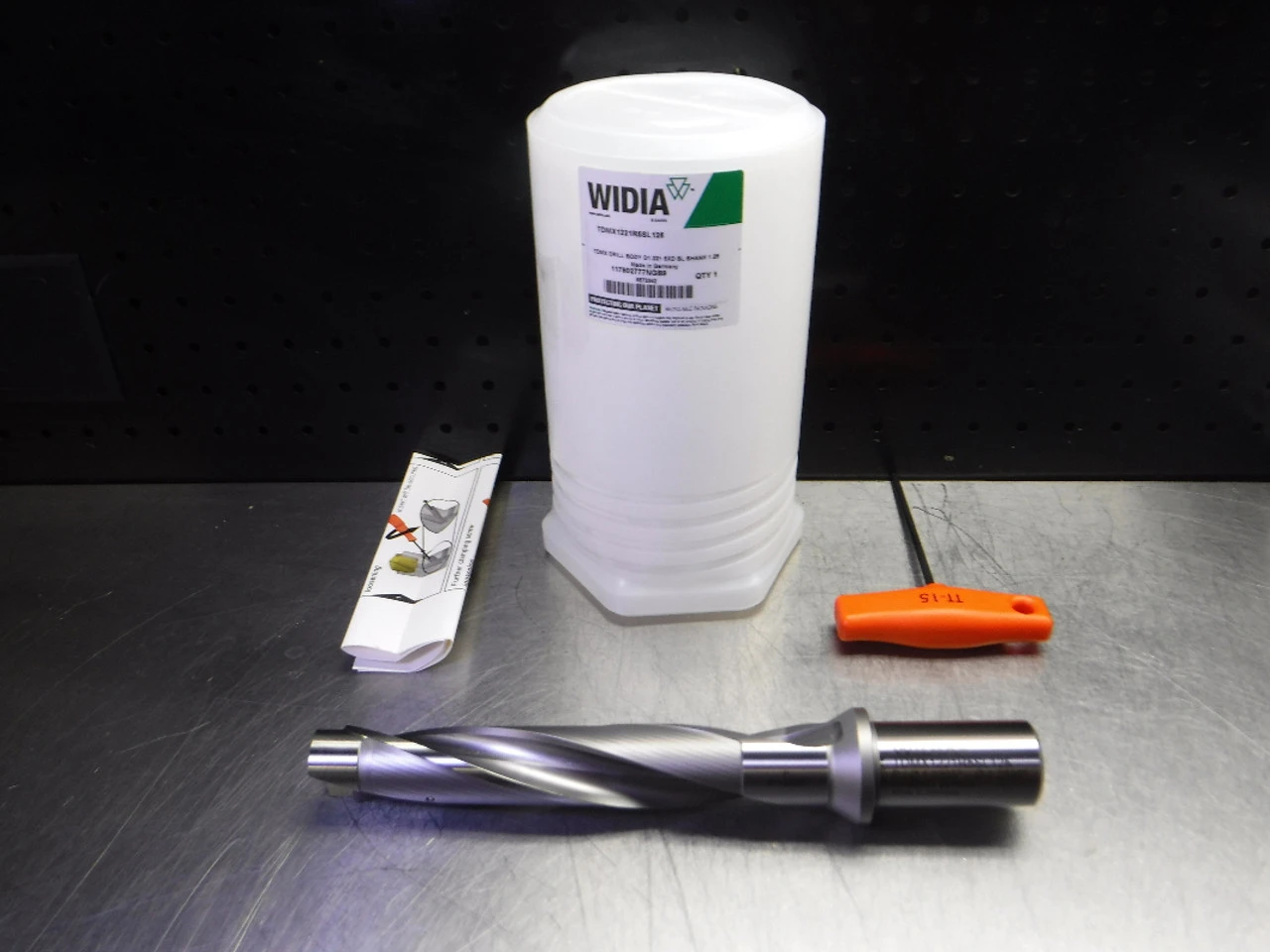 Widia 1.2205" 2 Flute Coolant Thru Indexable Drill TDMX1221R5SL125 (LOC3048A)