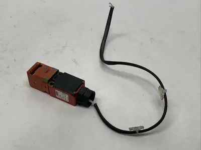 SI-LS83D | Banner  Safety Interlock Limit Switch 49481 - For parts or not working