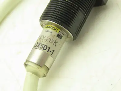 Omron E2FM-QX5D1-1 Inductive Proximity Sensor 17" Cut Cable