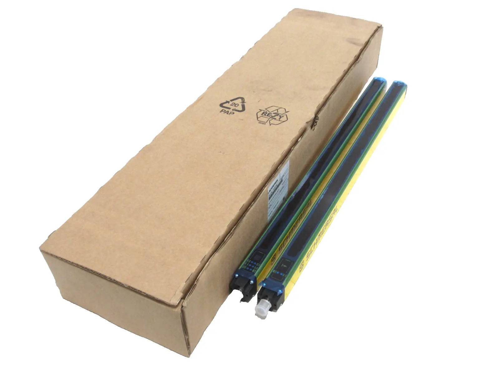 NEW SCHMERSAL 1216738 SAFETY LIGHT CURTAIN SET SLC440-ER-0490-30-01