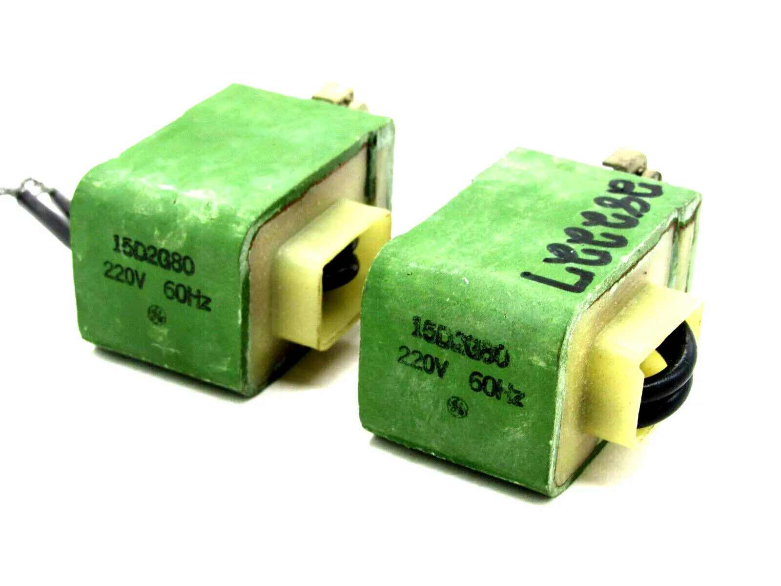 NEW LOT OF 2 GENERAL ELECTRIC 15D2G80 220V 60HZ