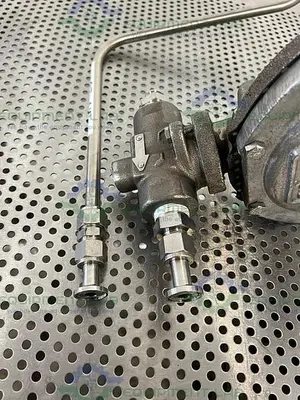 USED FISHER CONTROLS Y690AHM PRESSURE REDUCING REGULATOR
