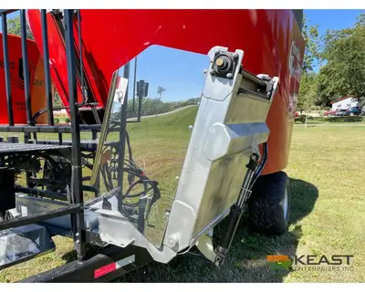 Used CLOVERDALE _UNKNOWN_ Feeder Wagons Iowa US | Keast Enterprises #1360120