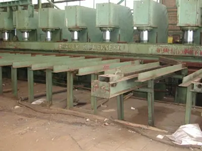 USED BAKKER 1500 TON X 12 METER