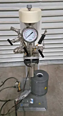 Parr Instrument 4598 Stirred Micro Reactor Pressure Vessel 500 °C 932°F 5000 PSI