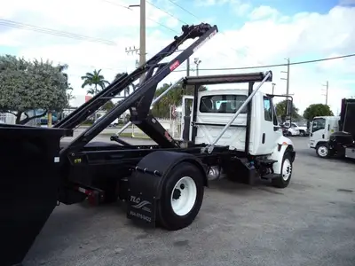 Used 2019 INTERNATIONAL _UNKNOWN_ Hooklifts & Roll-Offs Florida US | TLC Truck & Equipment #1568910