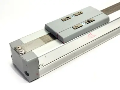 USED IAI RCP2-SA5R-I-42P