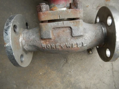 Honeywell 1" 316 Stainless Steel Control Valve