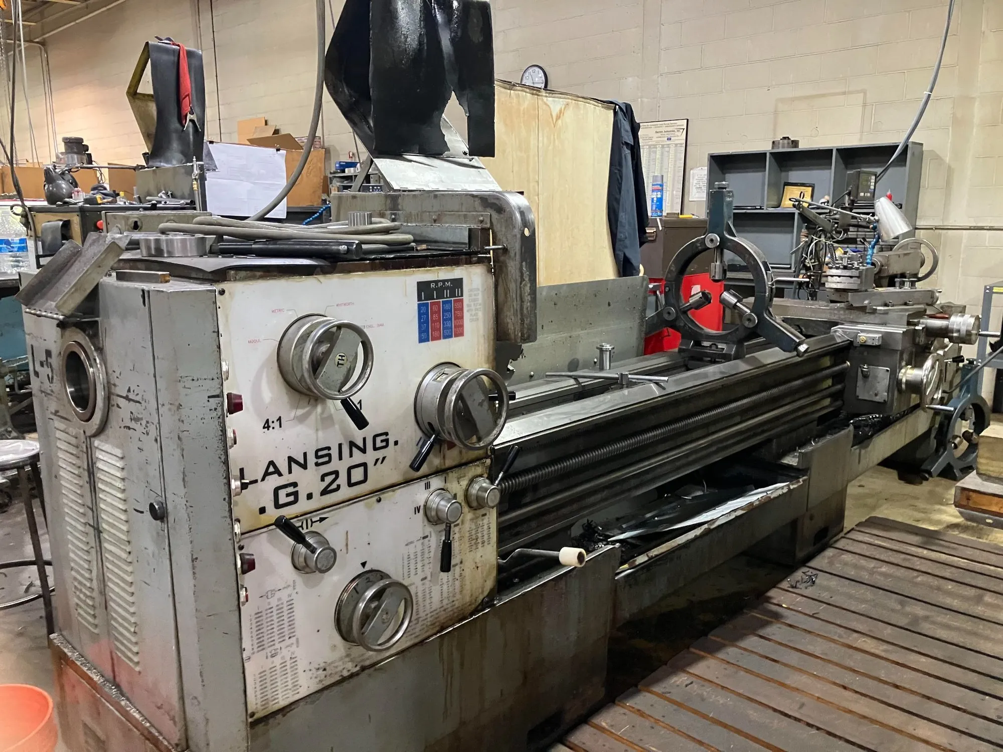 USED 1980 LANSING G20