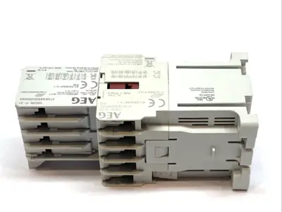 USED AEG CONTACTOR RELAY 3NO-1NC DC W/ HS05K-F-31 AUX BLOCK