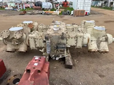 White Superior MH-64 Compressor Frame SN 336670 and 9.5" x 9.5" x 5.75" x 5.75" cylinders