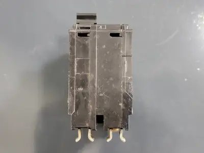USED SQUARE D QO230