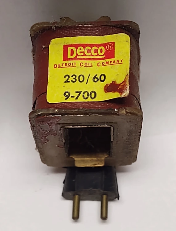 Used DECCO 9-700 Solenoid Valves | Edwards Industrial Repair #978054