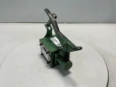 USED PARKER D3MR4B 10