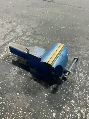 8” Bench Vise