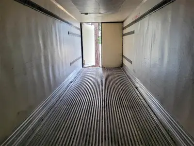 USED 2002 UTILITY 48FT