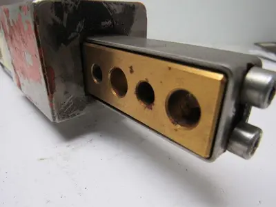 Welker Bearing WPA-24-23-90 Pneumatic Shot Pin Assembly W/Proximity Switch