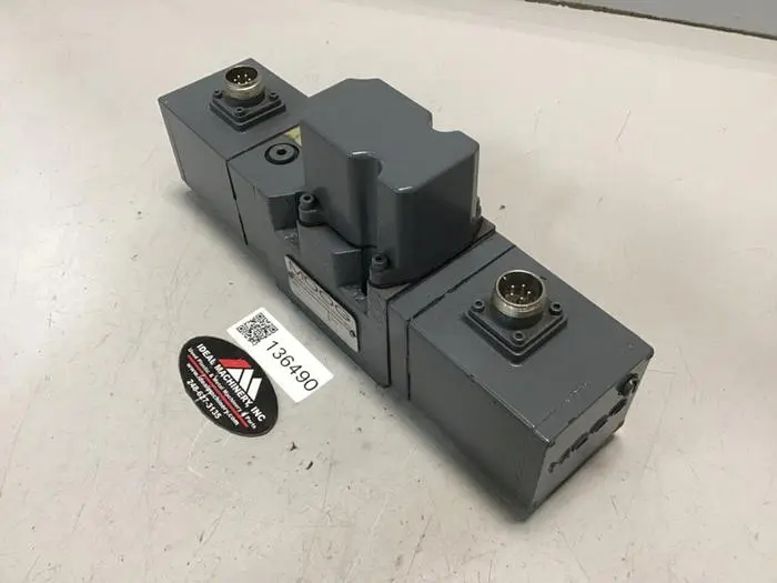 Used MOOG D651-1298 Valves/Fittings Michigan US | Ideal Machinery #608707