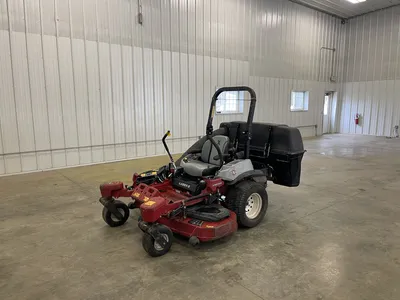 USED 2022 EXMARK LAZER Z ZERO TURN