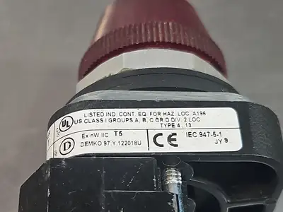 Allen-Bradley 800T-P16A Ser T Red Pilot Light, 120V, 50/60Hz. Loc4D39