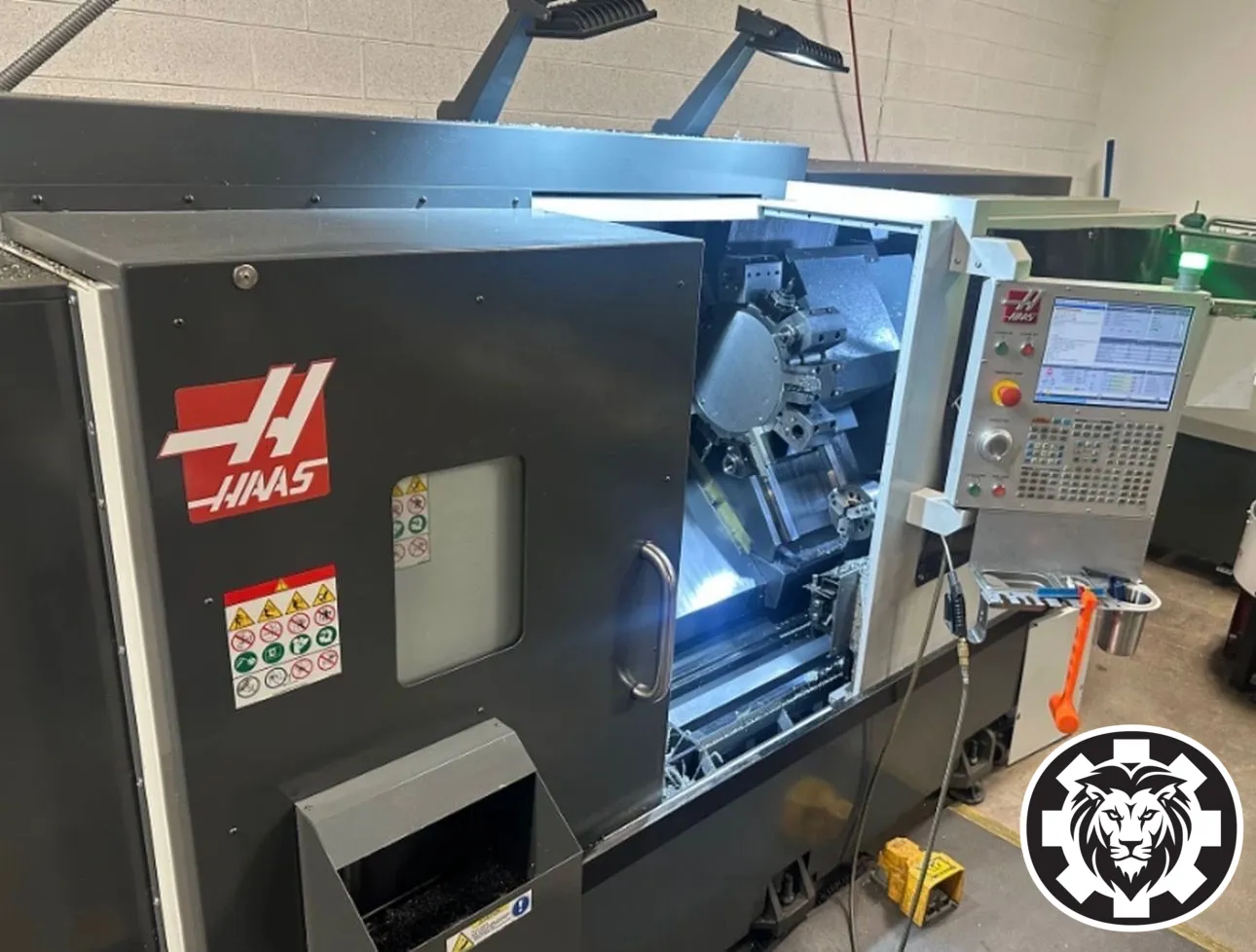 Haas ST-35Y CNC Lathe, 2021 - Barfeeder, Parts Catcher, Tooling