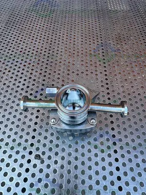 USED BS&B GR-C SAFETY HEAD 1 1/2" FITTING W/ 45 PSIG RUPTURE DISC,  1/2" TEE FITTING