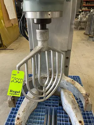 USED HOBART PLANITARY MIXER 140 QT