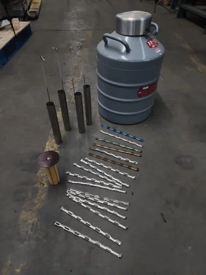 Cryogenic / NITROGEN Refrigerator tank # 7100