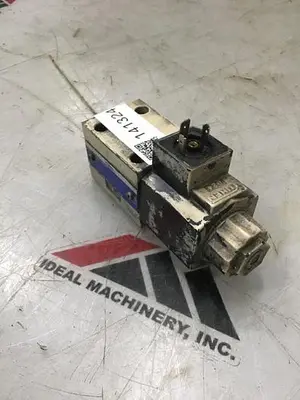 USED YUKEN DSG-01-2B2-D24-N1-50326