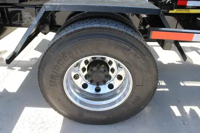 New | in-Stock 2027 MACK MD7 Rolloff Trucks Texas US | Roll Off Truck World #1491924