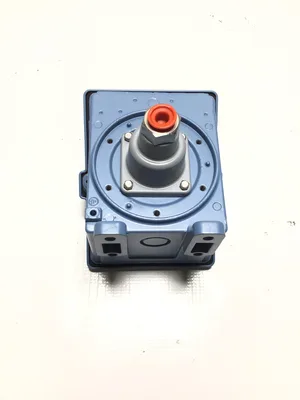 United Electric Controls J402-376 9935 Pressure Switch 0-500 PSI 0-3.4 MPa