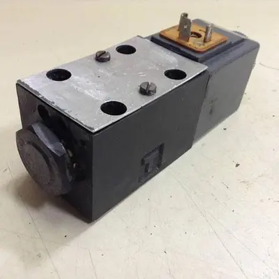 USED VICKERS DG4V322AMUHL760