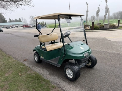 (1) 2017 E-Z-Go golf cart with a Kawasaki gas engine, model 625111G01, does not include Club canopy ...