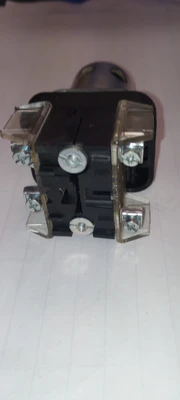 USED Allen-Bradley Allen Bradley 800T-QB24G Push Button Green