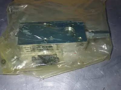 USED GRACO TRABON 563305