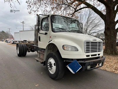 Used 2015 FREIGHTLINER BUSINESS CLASS M2 106 Reefer Trucks Tennessee US | Moore Equipment #1516697