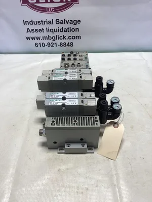 Numatics 122BA400M000061; 122BB500M000061 Solenoid Valve Assembly 110-120 VAC