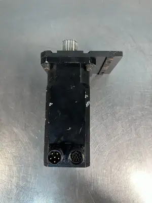 Servotronic Ag 640.6.70D / 640670D 9000RPM 330V (7.4.1)